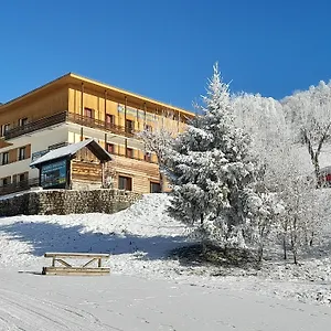 3* Hotel Casa Moho 1450