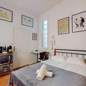 studio-central-au-caractere-unique.midi-pyreneeshotels.com/